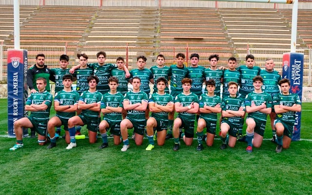 Los Sub 18 Manu González y Javi Sánchez del Jaén Rugby concentrados con la Federación Española
