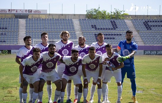 Llegan las primeras renovaciones al Real Jaén