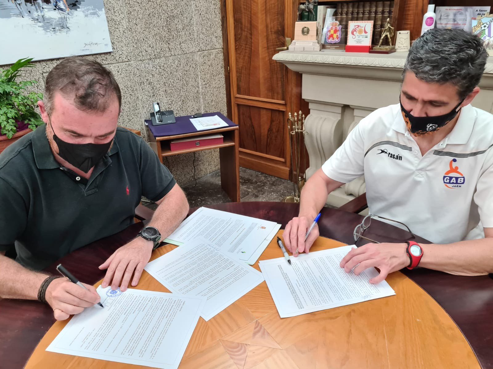 Acuerdo de colaboración entre el Ayuntamiento y el GAB Jaén