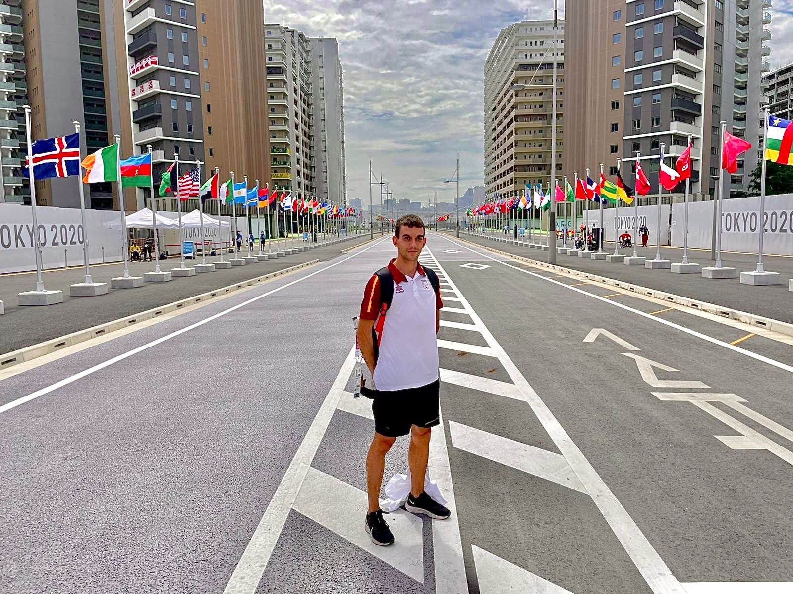 Hoy debuta Gerard Descarrega en Tokio