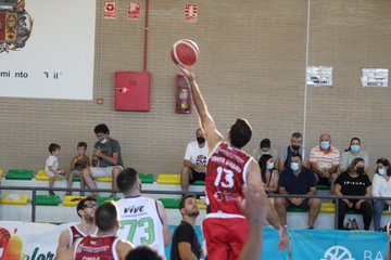 El Jaén CB segundo finalista de la Copa Delegación de Jaén de baloncesto masculino tras vencer al CB Baeza
