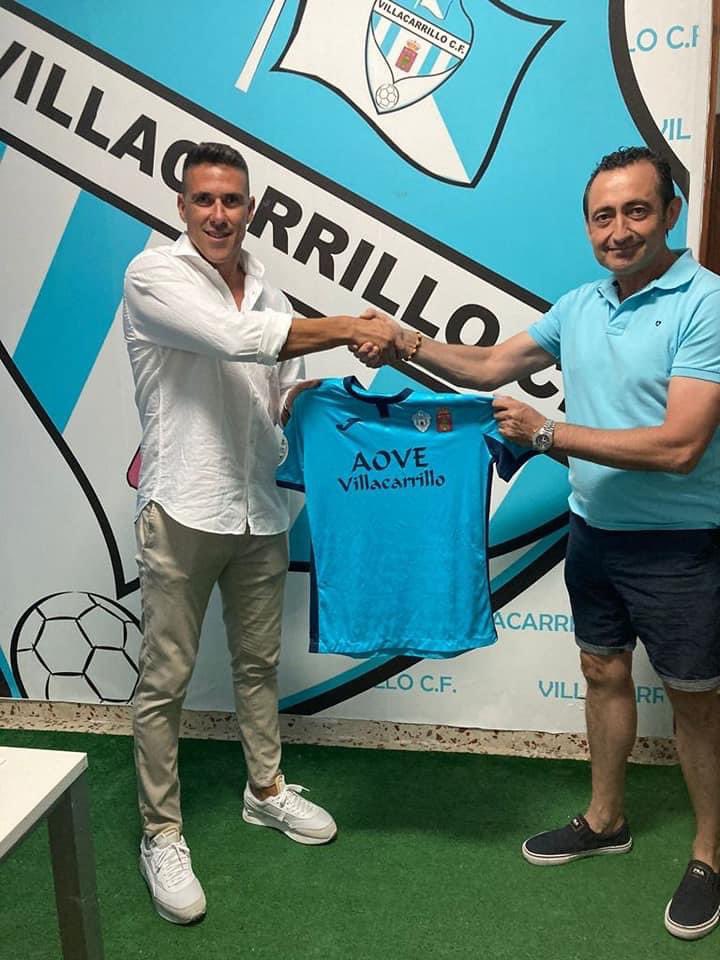 Toni García seguirá siendo entrenador del Villacarrillo CF