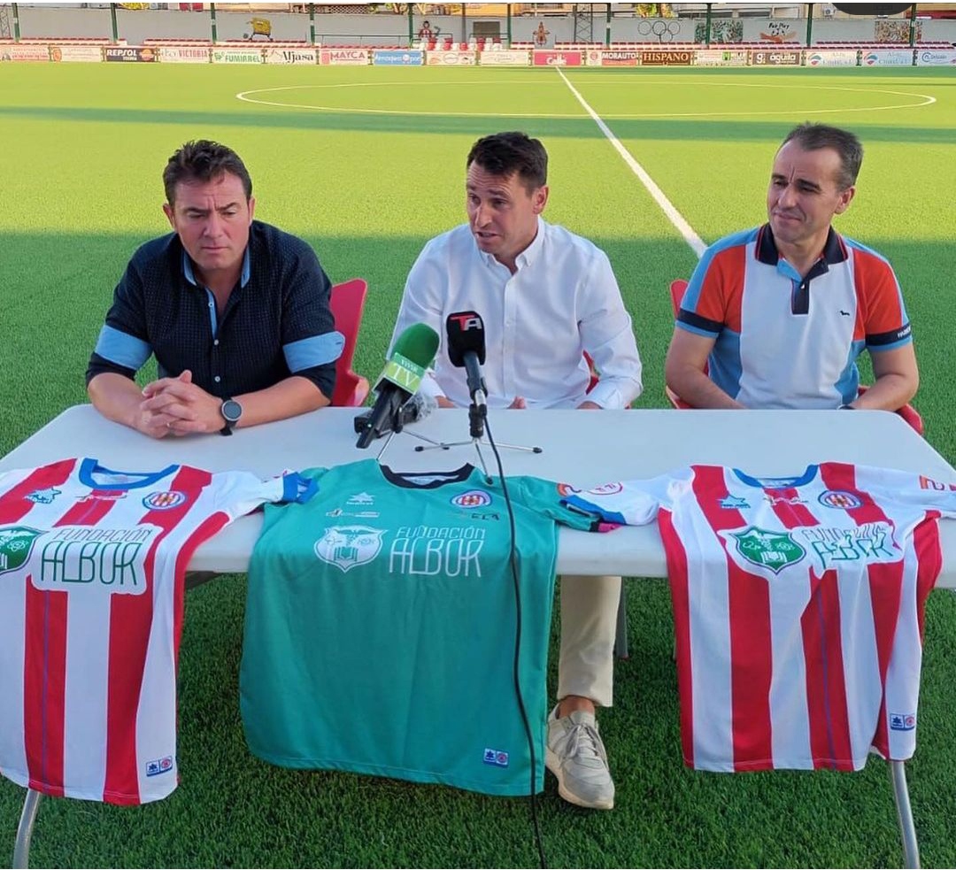 Diego Delgado presentado como nuevo entrenador del UDC Torredonjimeno