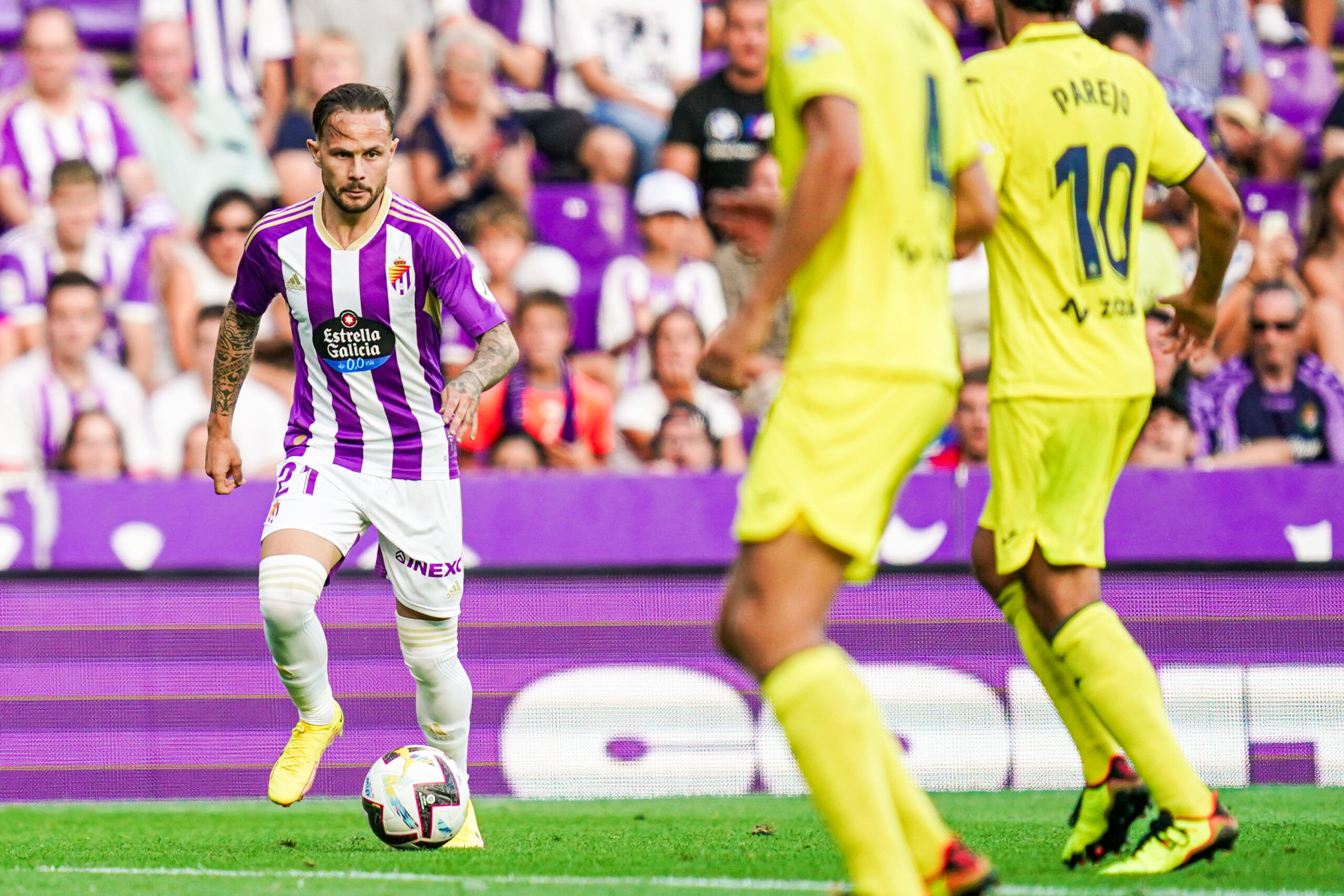 Iván Sánchez y Álvaro Aguado debutan en Primera con derrota