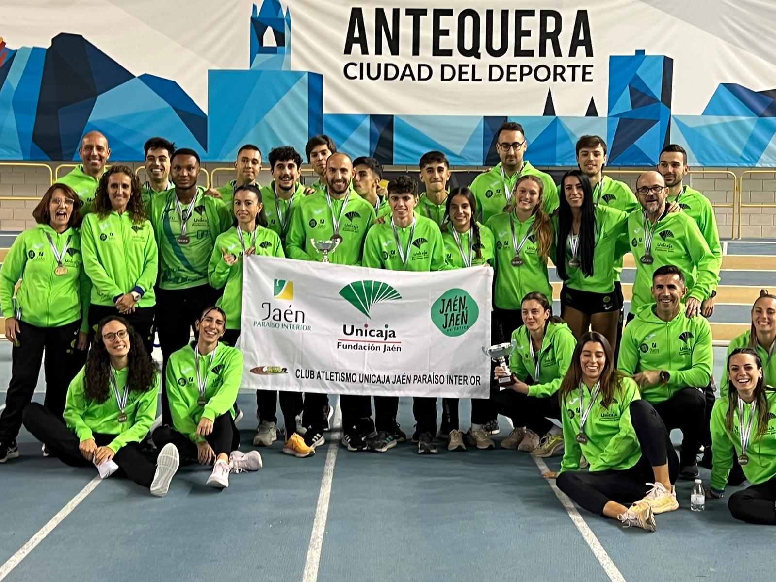 Campeonato y Subcampeonato para los equipos Femenino y Masculino del Unicaja Jaén Paraíso Interior