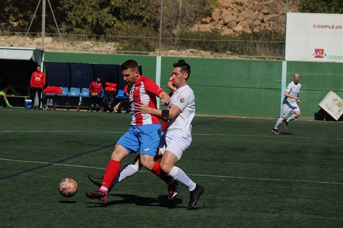 Ninguno de los tres jiennenses de División de Honor logra puntuar fuera de casa