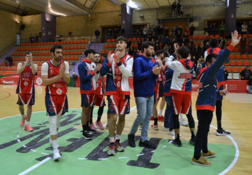 Épica remontada del Jaén Paraíso Interior CB ante el líder Ecoculture Costa de Almería