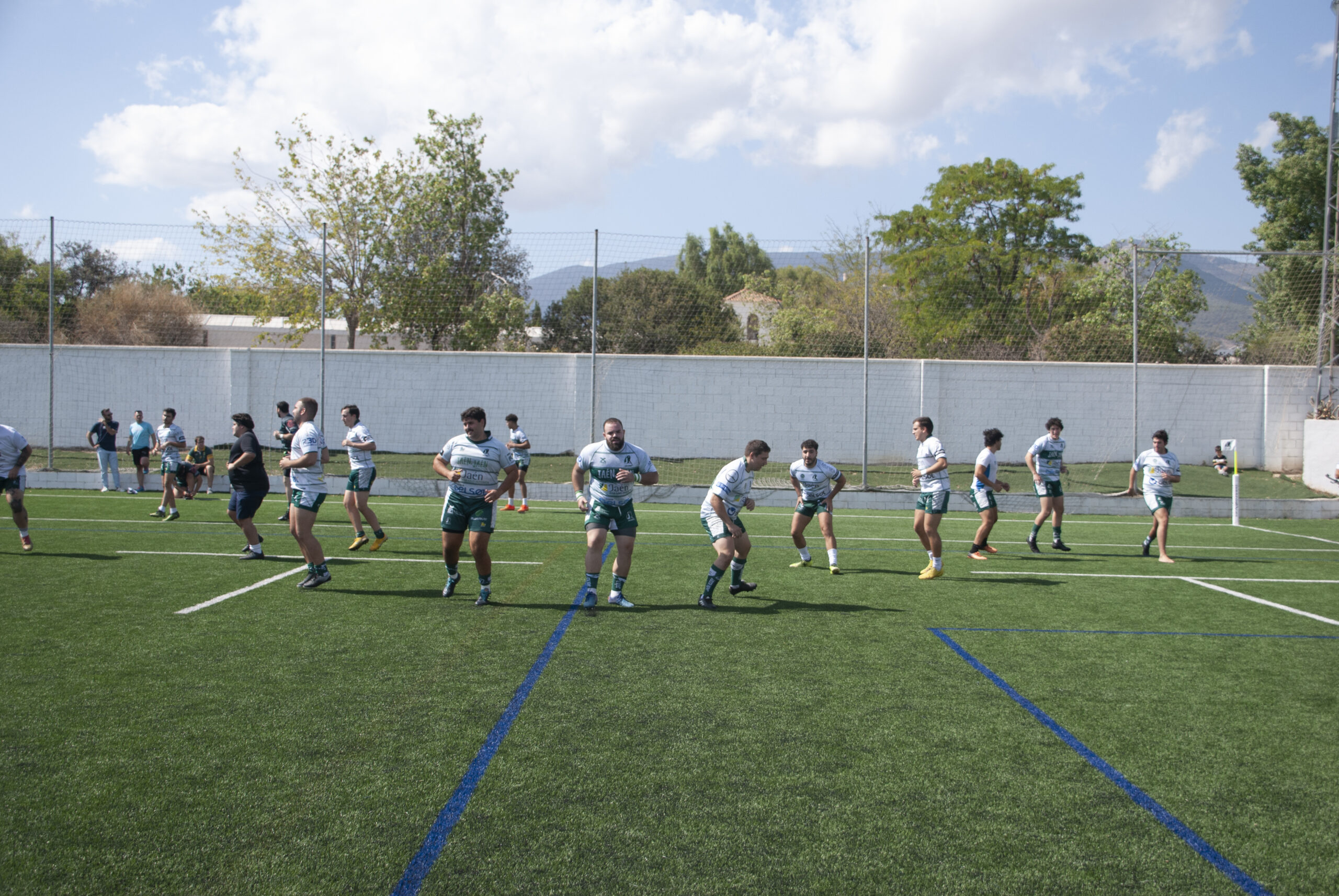 El relevo generacional va fructificando en el Jaén Rugby en el arranque de pretemporada