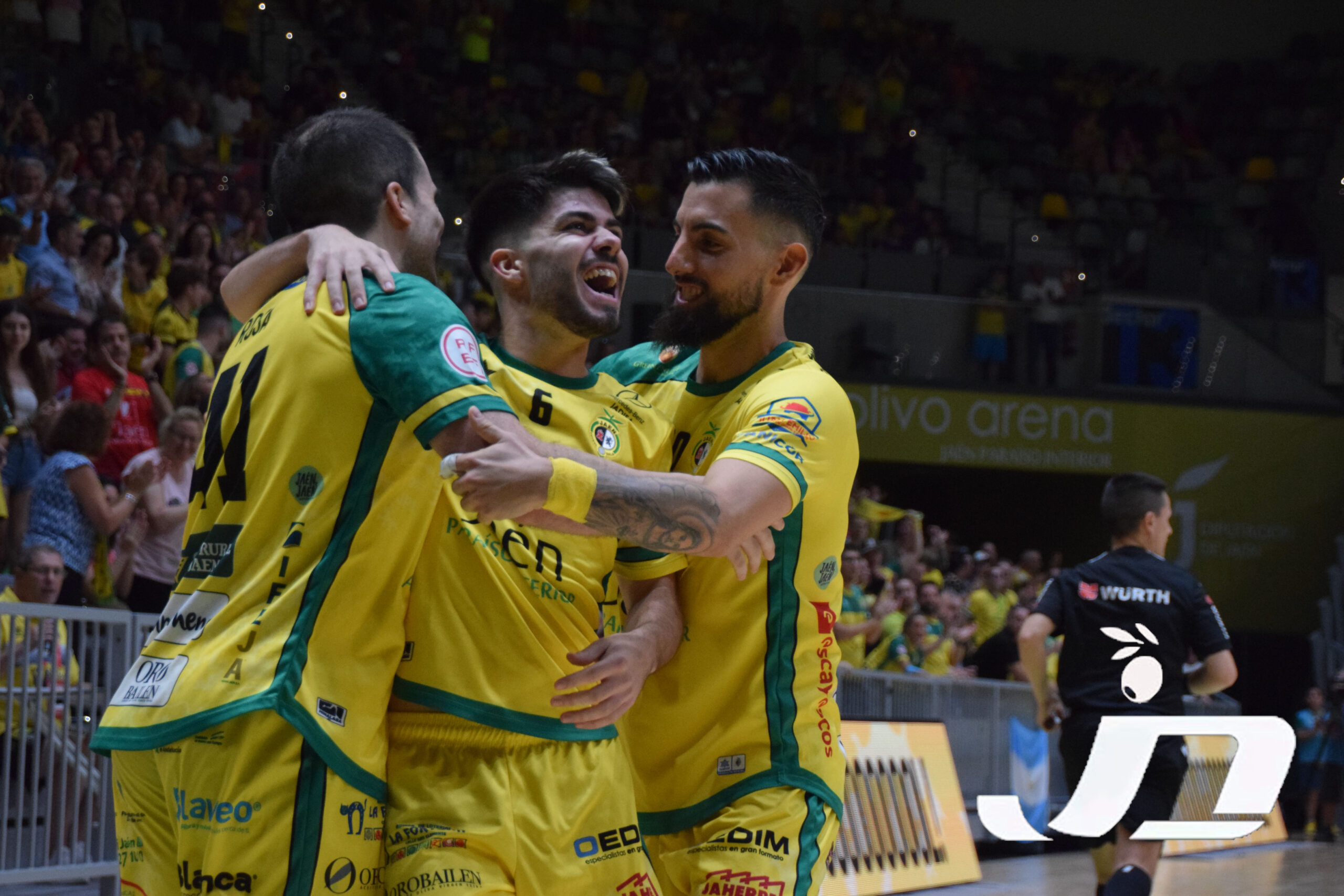 El Jaén vence y convence ante el Betis