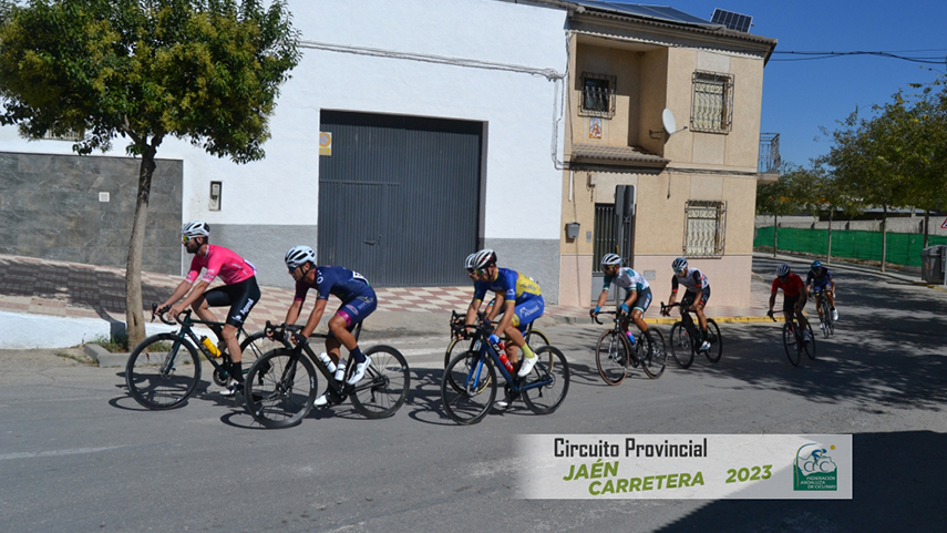 Triunfo para Mª Isabel Pérez y Alejandro Sánchez en Villatorres