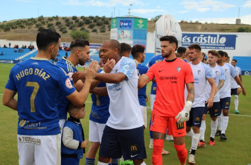 Un polémico gol supone la segunda derrota de la temporada del Linares Deportivo