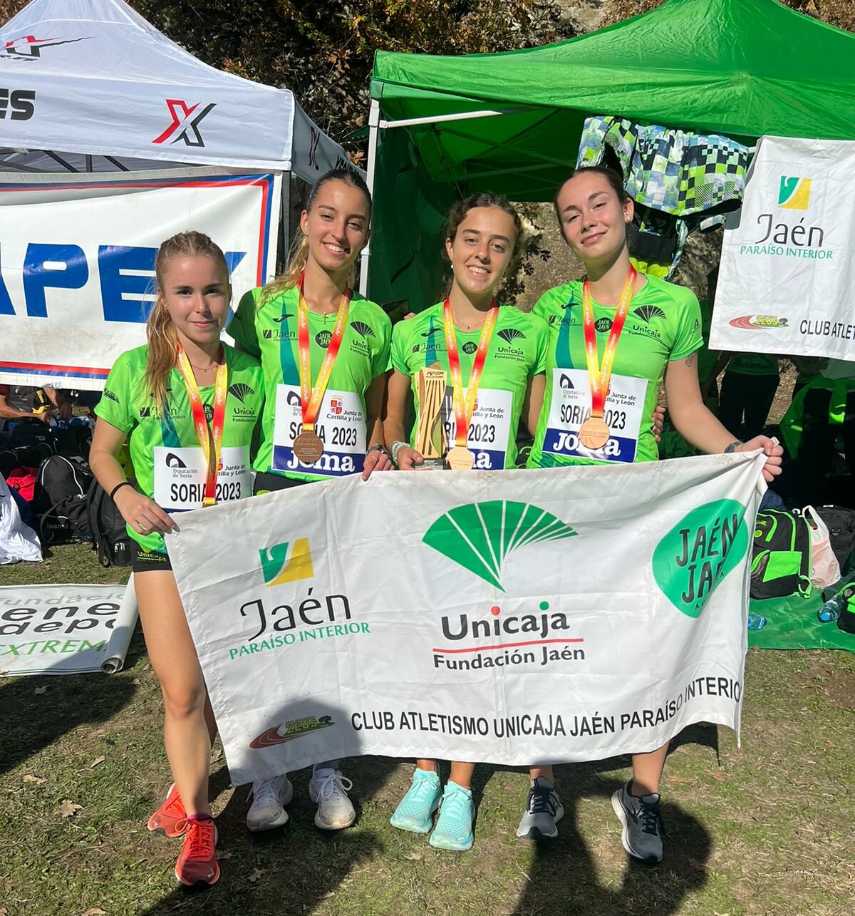 El equipo Sub-20 femenino del Unicaja Jaén Paraíso Interior conquista el bronce en el Nacional de clubes De Cross en Valonsadero