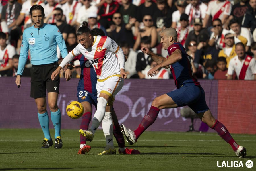 Munuera Montero dirige el empate entre el Rayo Vallecano y el Barça