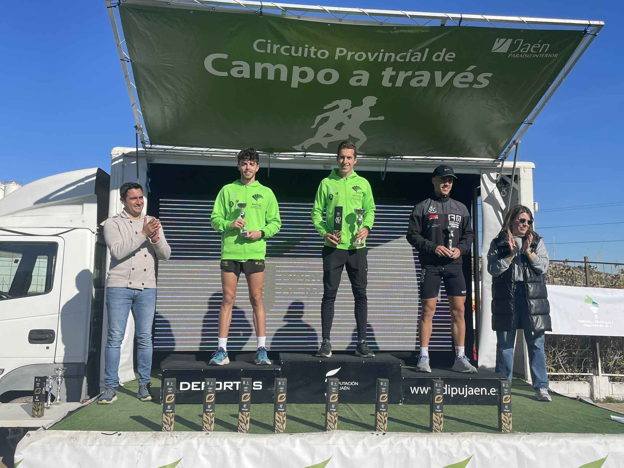 Alberto Casas y María del Mar Reyes, ambos del Unicaja Atletismo vencen en el XXVI Cross Popular Ciudad de Jaén y son más líderes del Circuito Provincial de Campo a Través