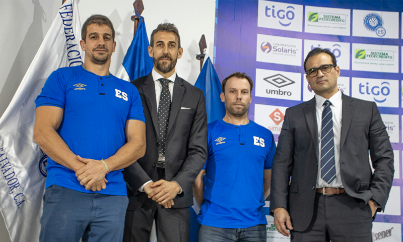 El técnico jiennense Juan Cortés dirigirá a las selecciones de categorías inferiores de El Salvador y será 2º entrenador en la Absoluta