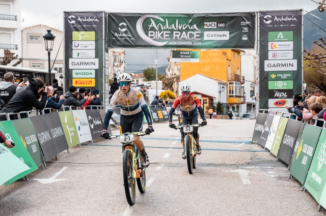 Wout Alleman – Hans Becking en masculina y Txell Figueras – Claudia Peretti en femenina primeros líderes de la Andalucía Bike Race