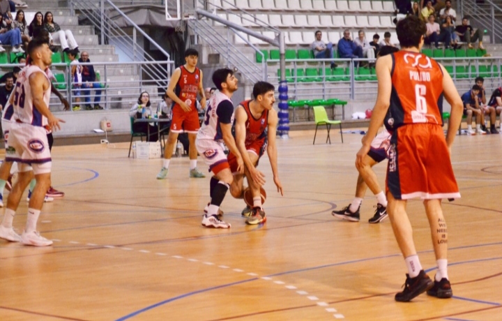 Pese a la derrota el Jaén CB en Liga EBA no se baja de la segunda posición